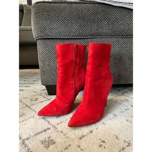 Steve Madden Wagner Bootie in Red Suede